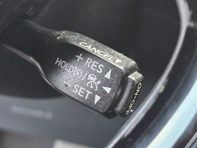 2021 Toyota C-HR XLE FWD - 23069893 - 21