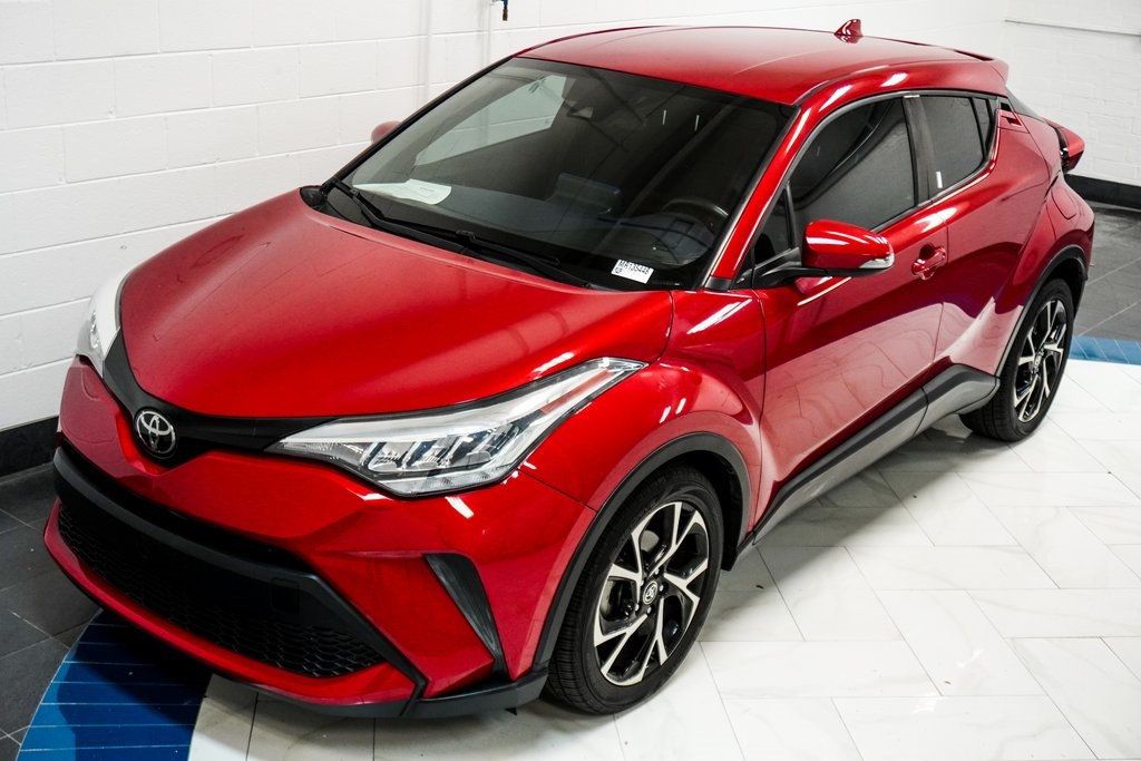 2021 Toyota C-HR XLE photo 15