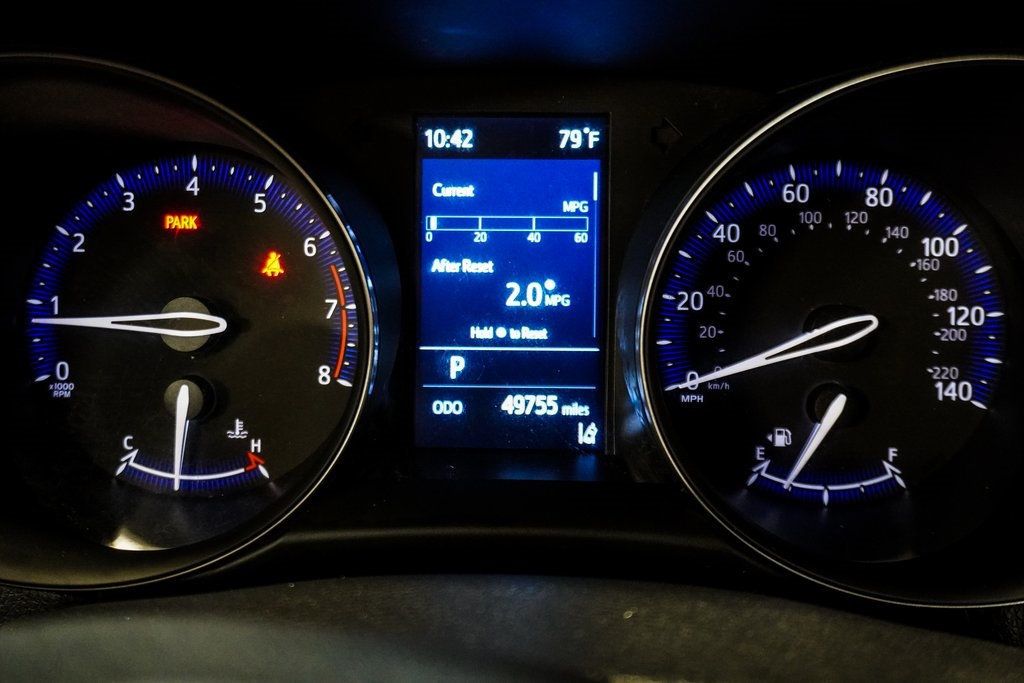 2021 Toyota C-HR XLE photo 40