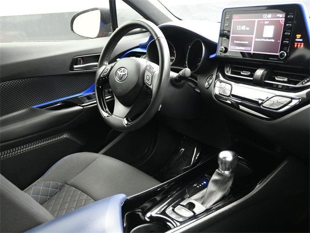 2021 Toyota C-HR XLE FWD - 22941776 - 19