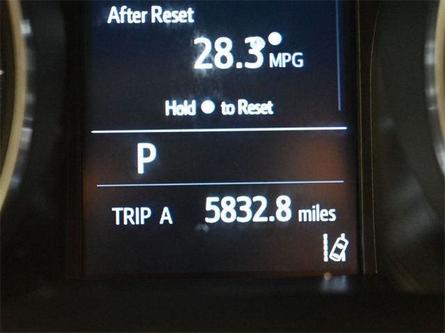 2021 Toyota C-HR XLE FWD - 22941776 - 23