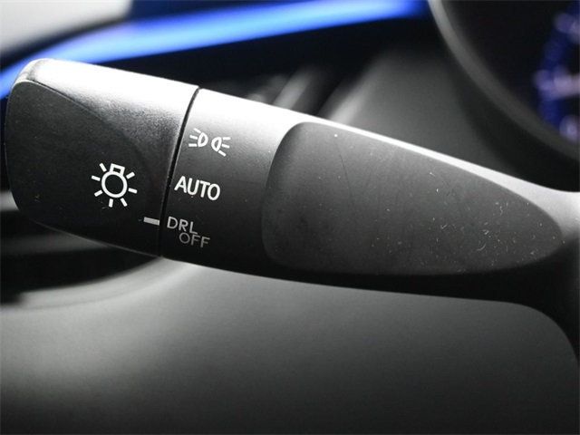 2021 Toyota C-HR XLE FWD - 22941776 - 26