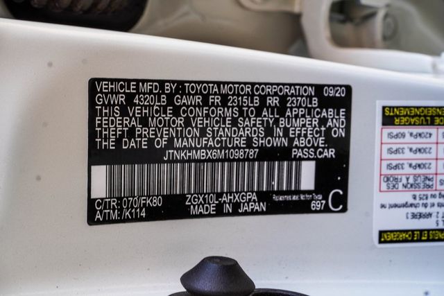 2021 Toyota C-HR XLE FWD - 22919450 - 27