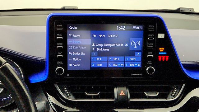 2021 Toyota C-HR XLE FWD - 23035206 - 16