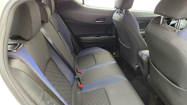 2021 Toyota C-HR XLE FWD - 23035206 - 19