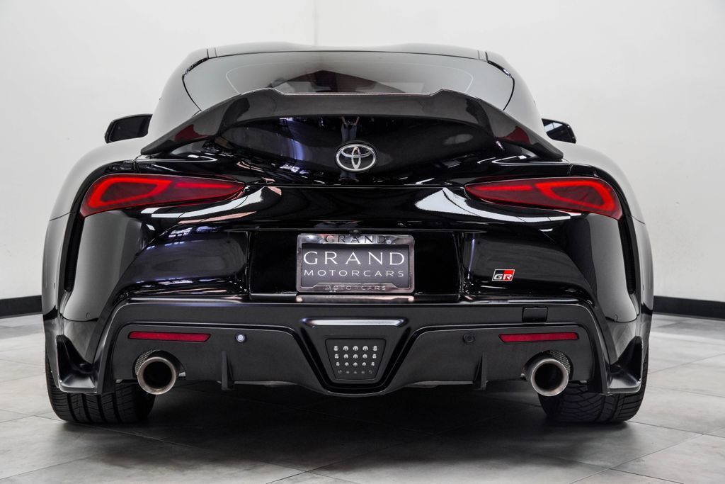 Toyota Supra photo 10