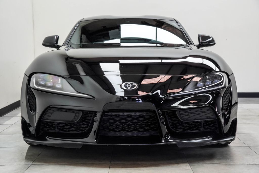 Toyota Supra photo 7