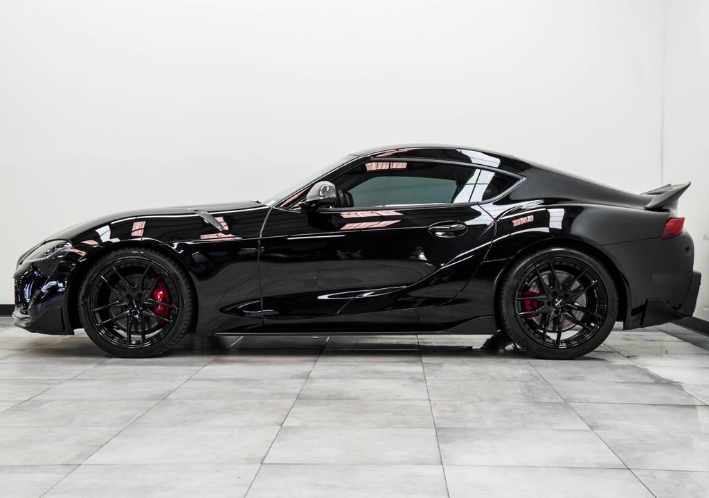 Toyota Supra photo 9