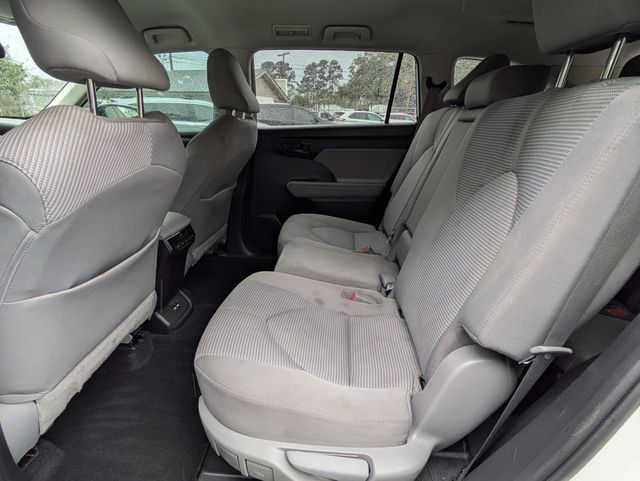2021 Toyota Highlander  - 22996247 - 13