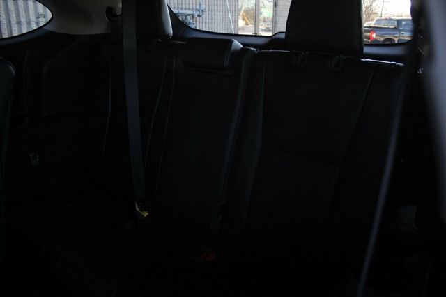 2021 Toyota Highlander  AWD XLE  W/ LEATHER, MOONROOF NEW TIRES & BRAKE SERVICE - 22976742 - 29