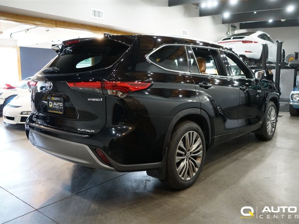 2021 Toyota Highlander Hybrid Platinum AWD - 22934152 - 4