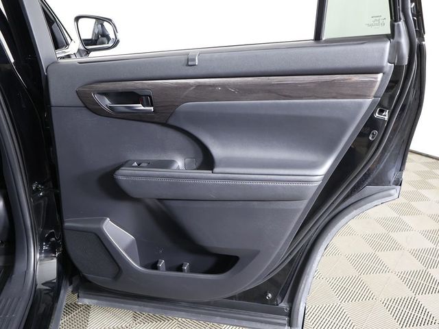 2021 Toyota Highlander Hybrid Platinum AWD - 23047075 - 30