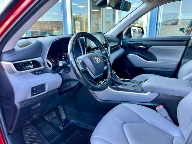 2021 Toyota Highlander Hybrid XLE AWD - 22901576 - 13