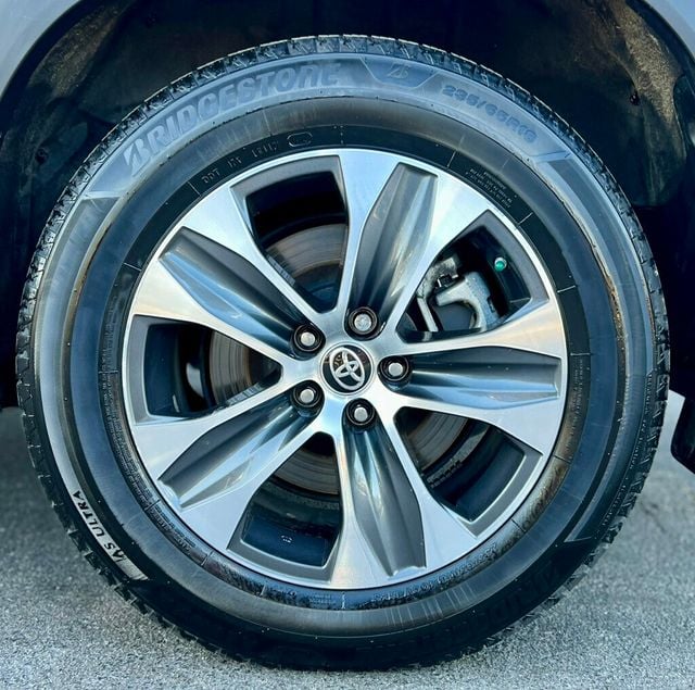 2021 Toyota Highlander Hybrid XLE AWD - 22901576 - 28