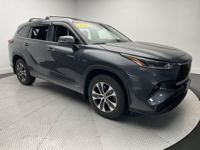 2021 Toyota Highlander Hybrid XLE AWD - 22932109 - 2