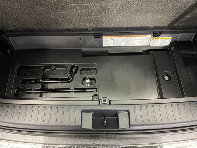 2021 Toyota Highlander Hybrid XLE AWD - 22932109 - 42