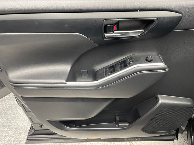 2021 Toyota Highlander Hybrid XLE AWD - 22932109 - 8