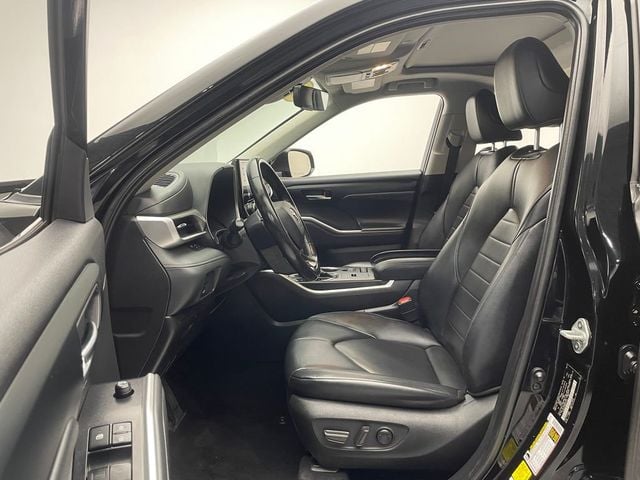 2021 Toyota Highlander Hybrid XLE AWD - 22963650 - 11