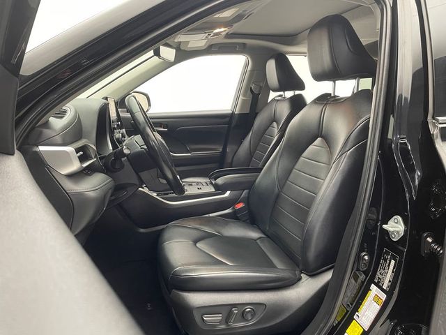 2021 Toyota Highlander Hybrid XLE AWD - 22963650 - 12