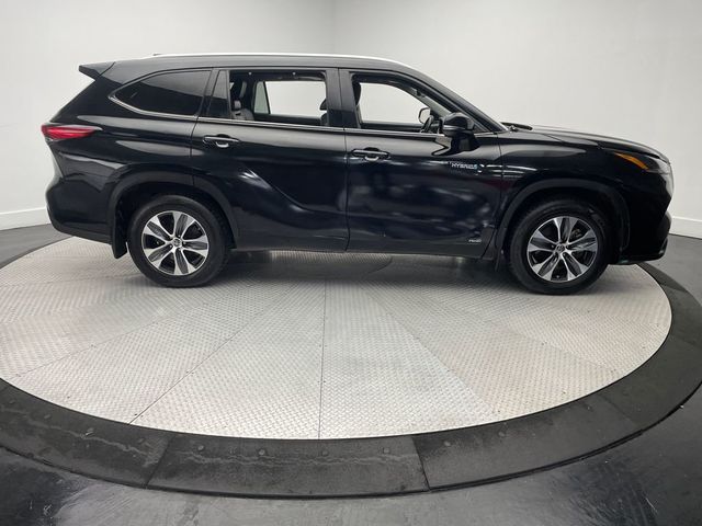 2021 Toyota Highlander Hybrid XLE AWD - 22963650 - 3
