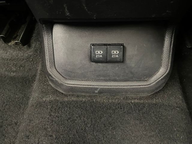 2021 Toyota Highlander Hybrid XLE AWD - 22963650 - 39