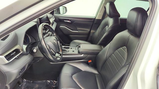 2021 Toyota Highlander Hybrid XLE AWD - 23012268 - 19