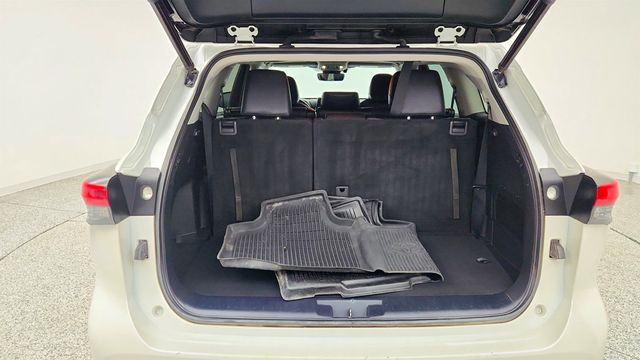 2021 Toyota Highlander Hybrid XLE AWD - 23012268 - 22