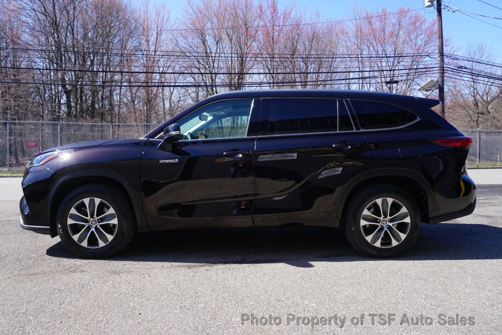 2021 Toyota Highlander Hybrid XLE CARPLAY REAR CAMERA LEATHER SUNROOF 3RD SEAT LOADED!! - 23002925 - 3