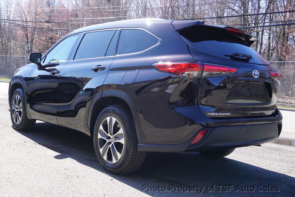 2021 Toyota Highlander Hybrid XLE CARPLAY REAR CAMERA LEATHER SUNROOF 3RD SEAT LOADED!! - 23002925 - 4