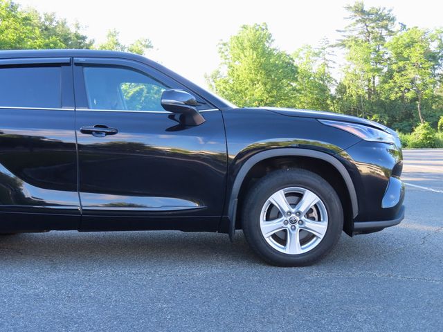 2021 Toyota Highlander L AWD - 23038403 - 17