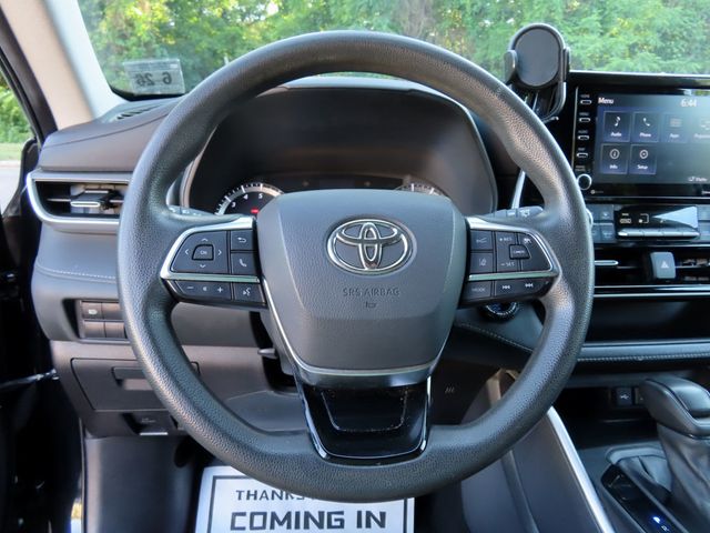 2021 Toyota Highlander L AWD - 23038403 - 37