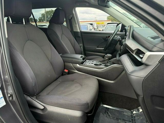 2021 Toyota Highlander LE AWD - 23085065 - 13