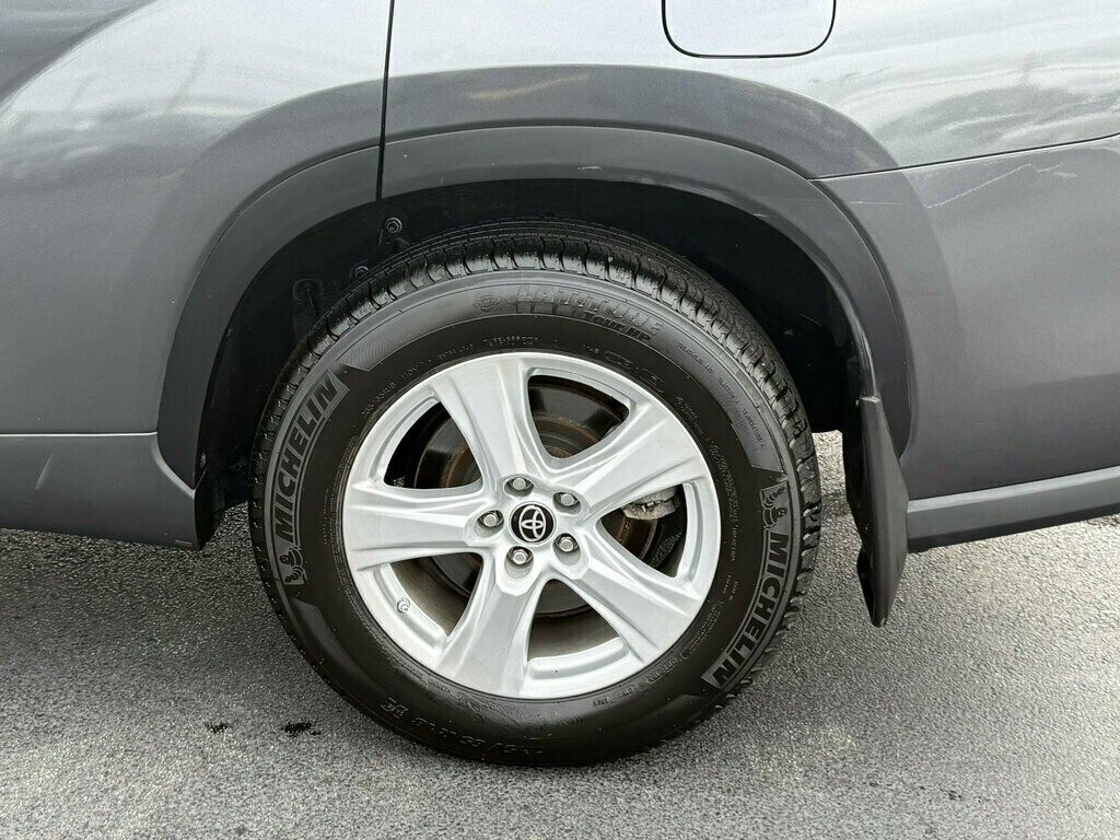 2021 Toyota Highlander LE AWD - 23085065 - 37
