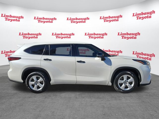 2021 Toyota Highlander LE FWD - 23091039 - 22