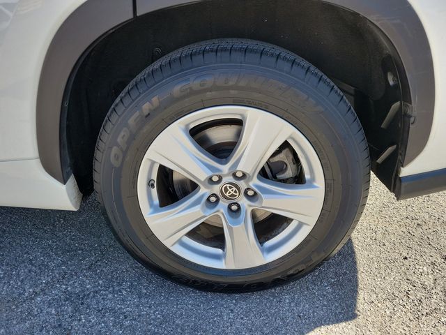 2021 Toyota Highlander LE FWD - 23091039 - 26