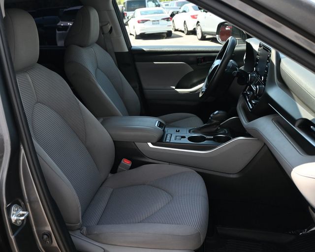 2021 Toyota Highlander L FWD - 23059342 - 20