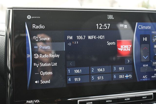 2021 Toyota Highlander Limited AWD - 22963419 - 35