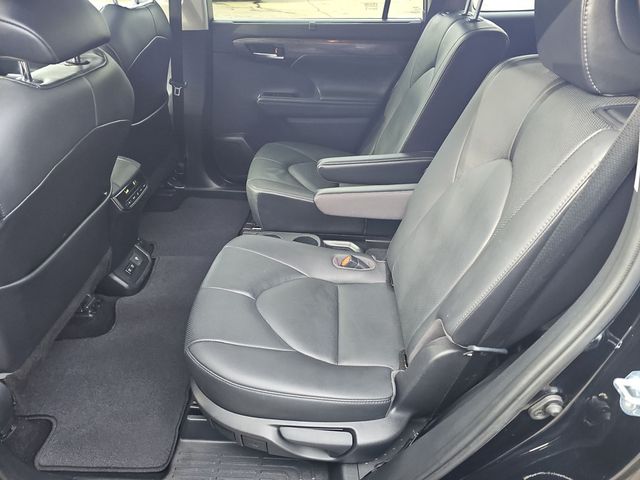 2021 Toyota Highlander Limited FWD - 22961049 - 32