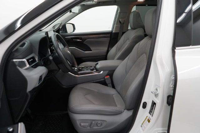 2021 Toyota Highlander Platinum - 23080184 - 11