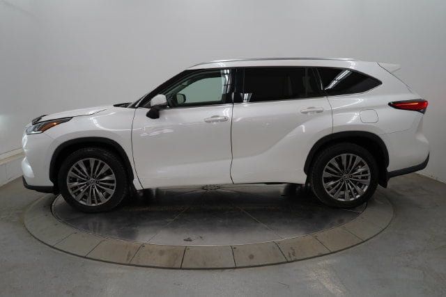 2021 Toyota Highlander Platinum - 23080184 - 3