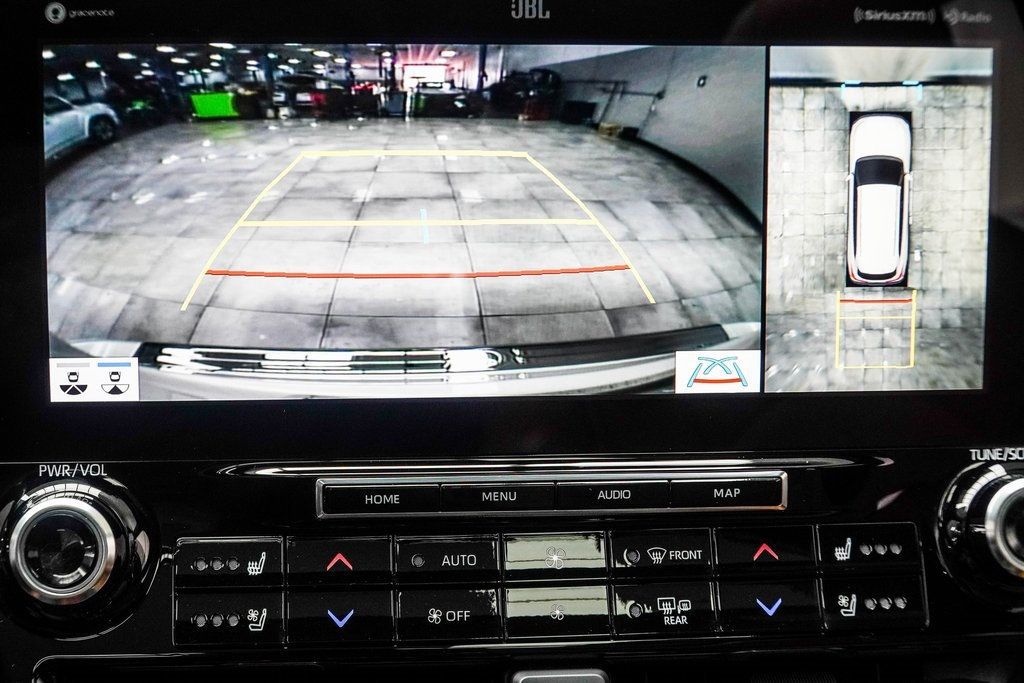 2021 Toyota Highlander Platinum photo 24