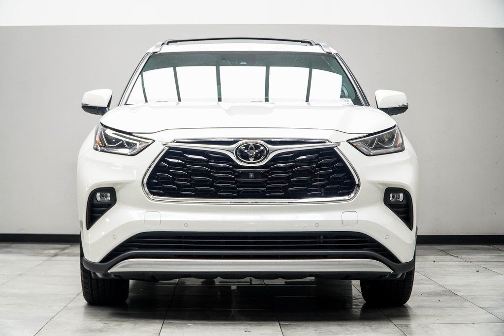 2021 Toyota Highlander Platinum photo 7