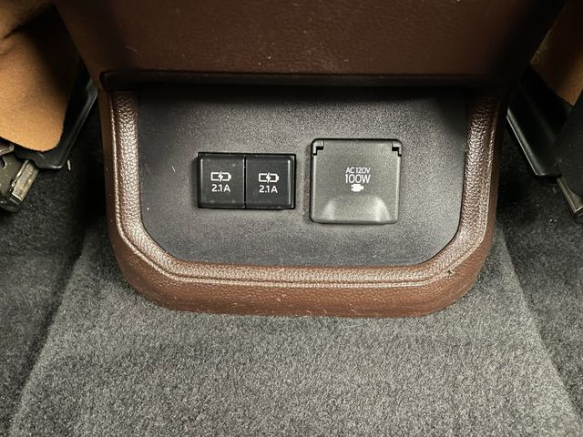 2021 Toyota Highlander Platinum AWD - 22979768 - 41