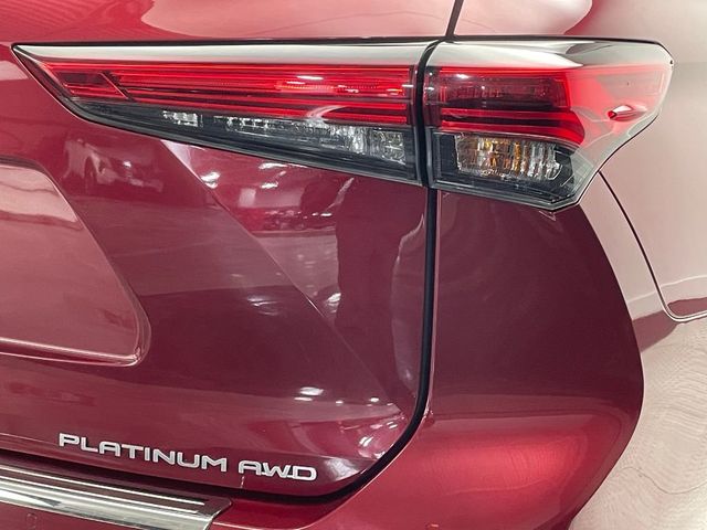 2021 Toyota Highlander Platinum AWD - 22979768 - 47