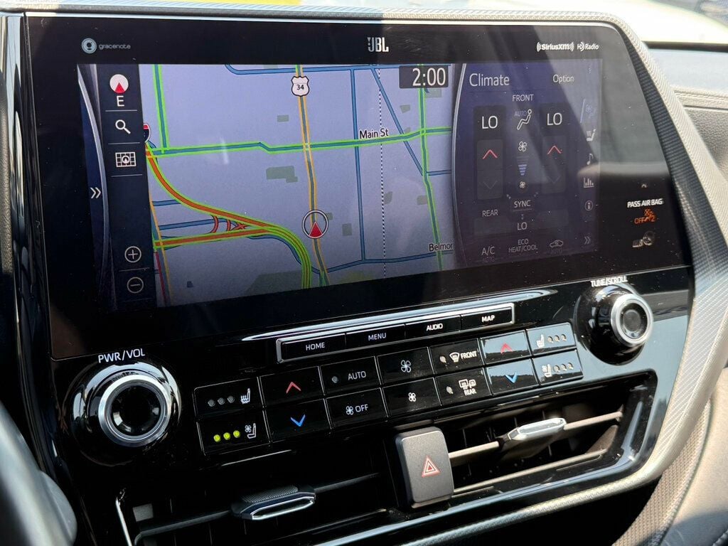2021 Toyota Highlander Platinum photo 3