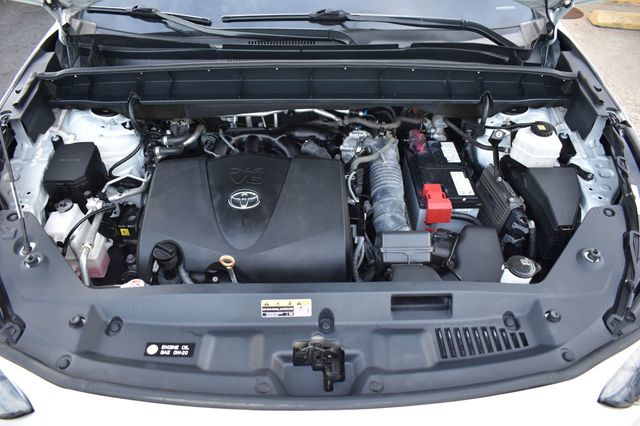 2021 Toyota Highlander XLE AWD - 23040700 - 11