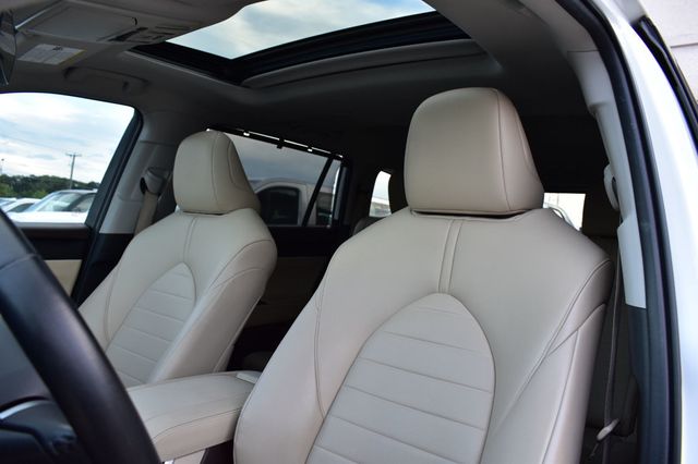 2021 Toyota Highlander XLE AWD - 23040700 - 14