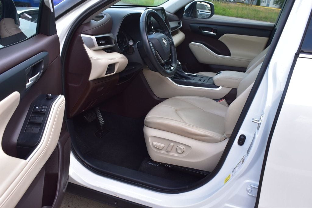 2021 Toyota Highlander XLE AWD - 23040700 - 15