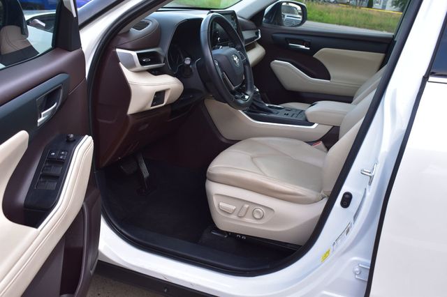 2021 Toyota Highlander XLE AWD - 23040700 - 15
