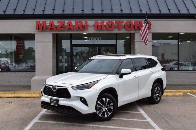 2021 Toyota Highlander XLE AWD - 23040700 - 1